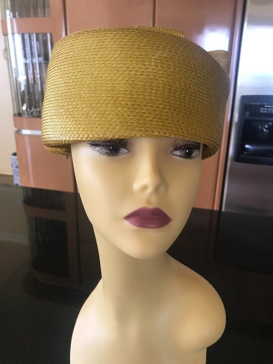 Women Hat. Unique Vintage style. From collectuion of \